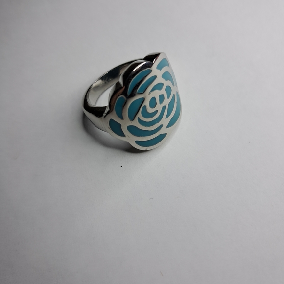 Jewelry - NWOT Turquoise Flower Silvertone Ring